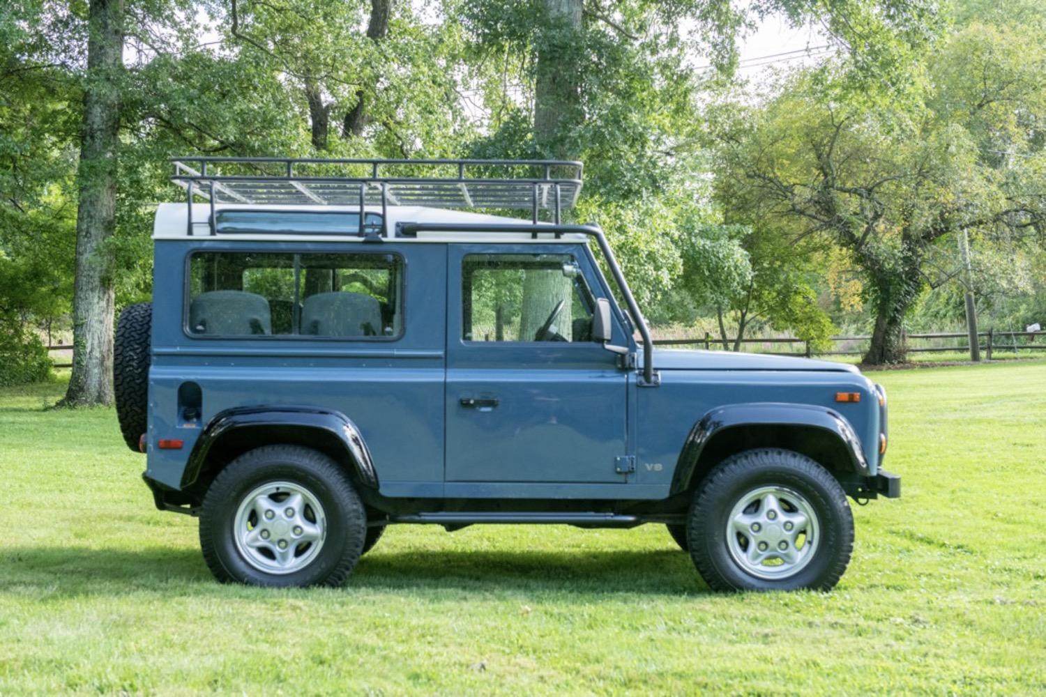 1997 Land Rover Defender 90 NAS