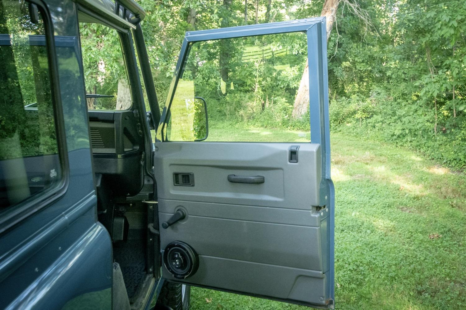 1997 Land Rover Defender 90 NAS