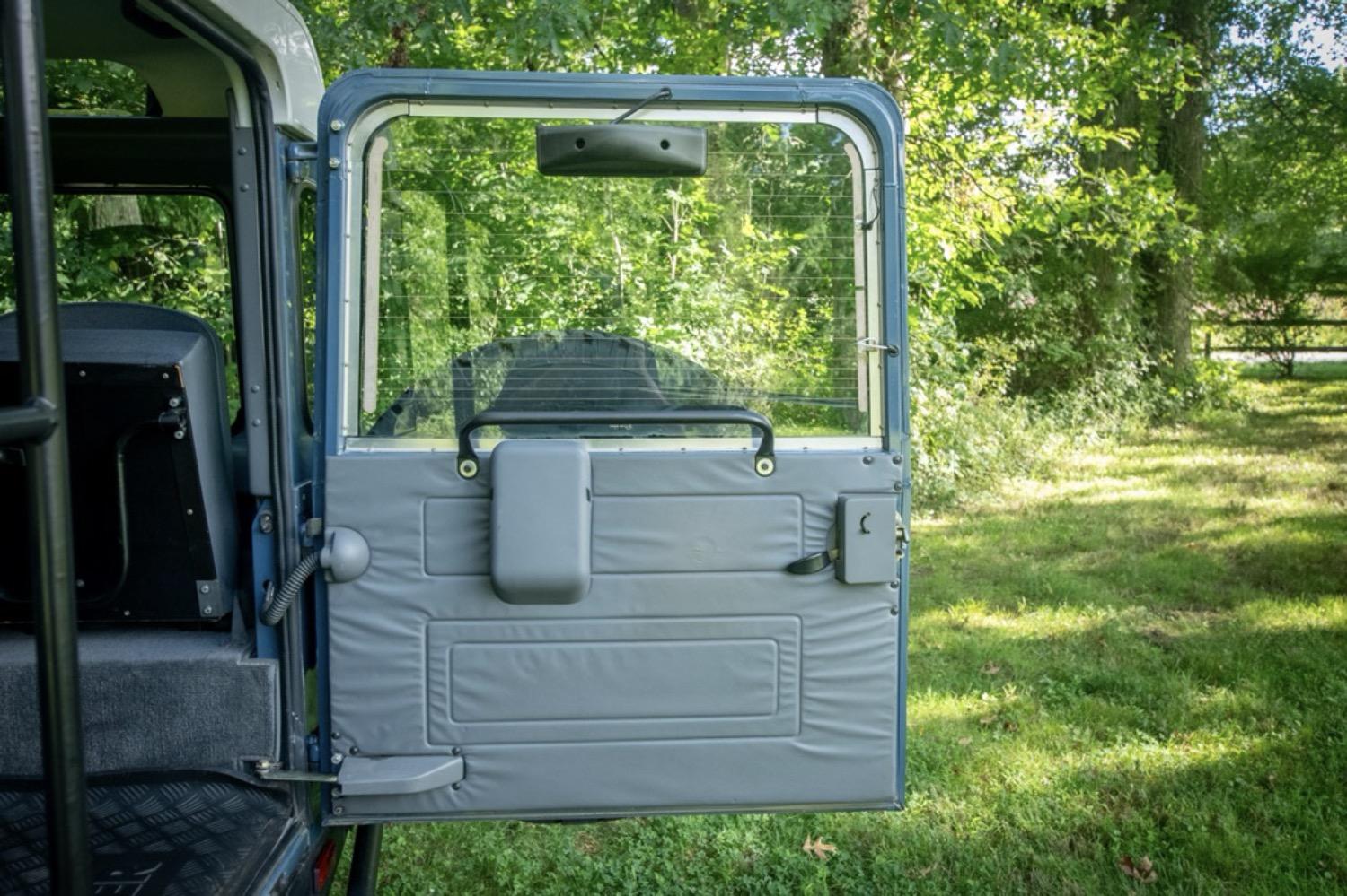 1997 Land Rover Defender 90 NAS