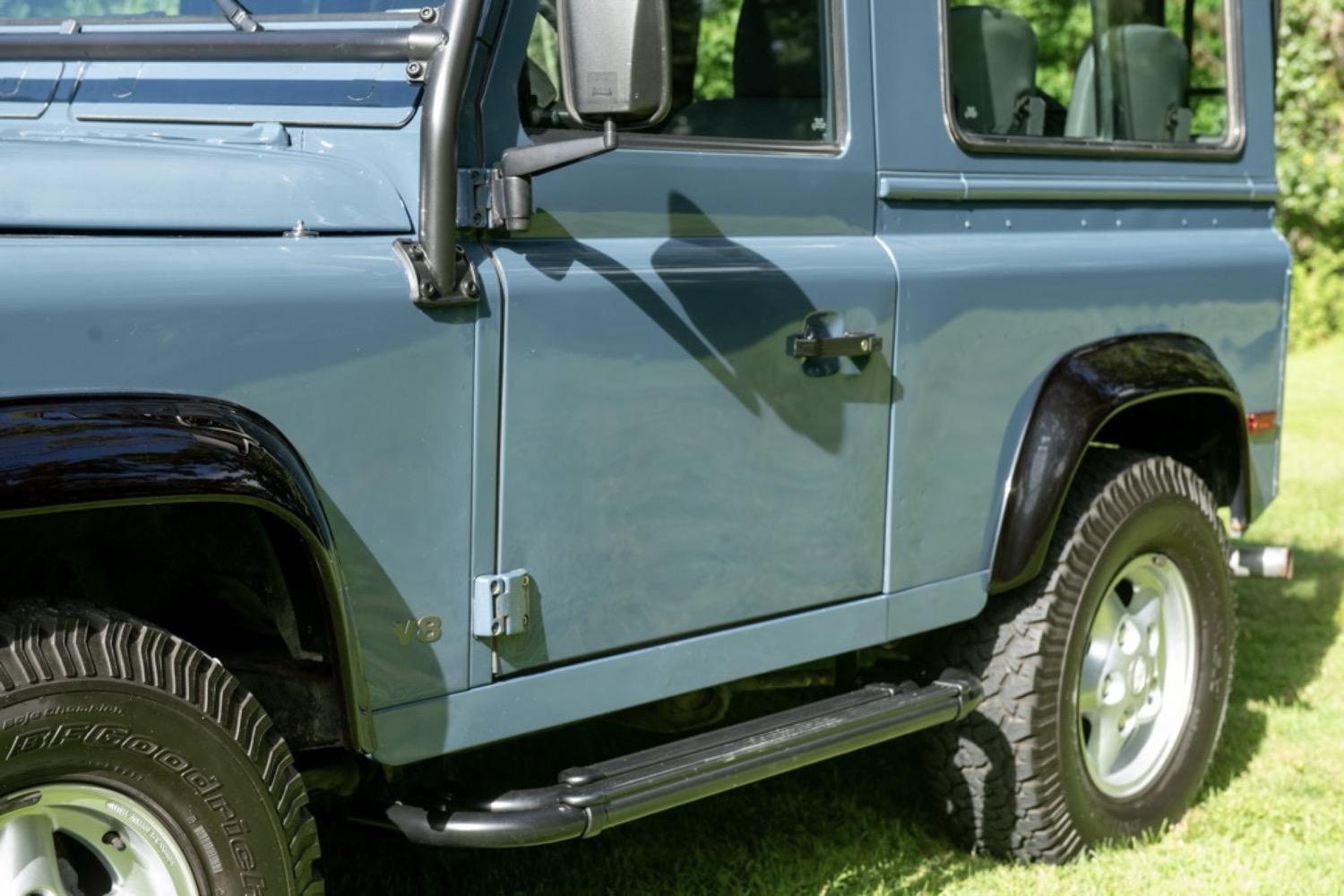 1997 Land Rover Defender 90 NAS