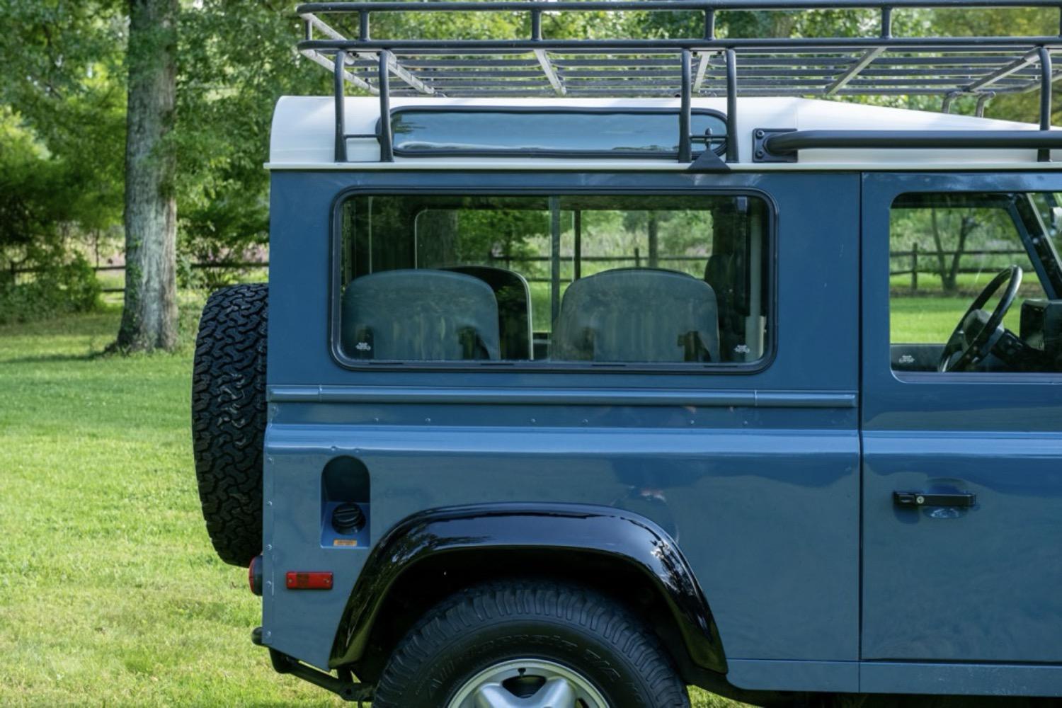 1997 Land Rover Defender 90 NAS