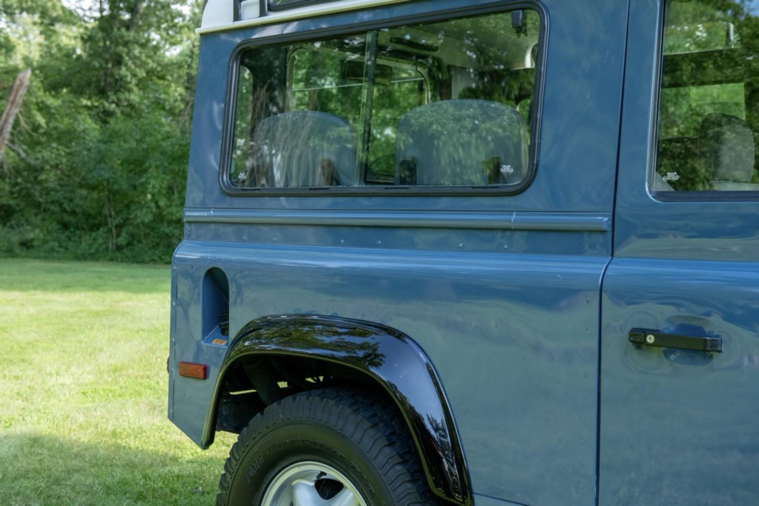 1997 Land Rover Defender 90 NAS