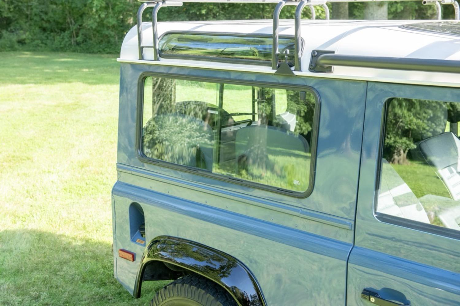 1997 Land Rover Defender 90 NAS
