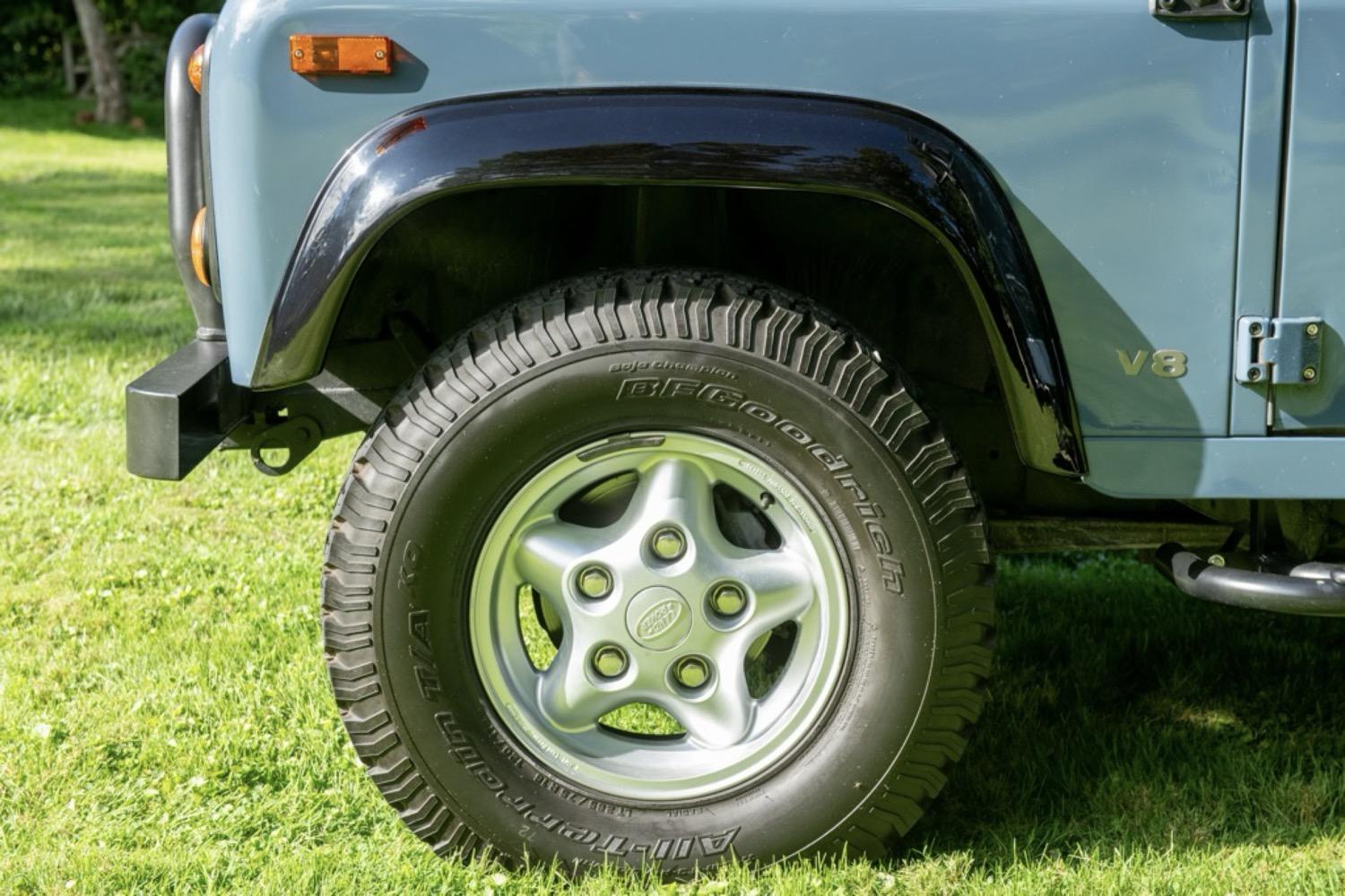 1997 Land Rover Defender 90 NAS