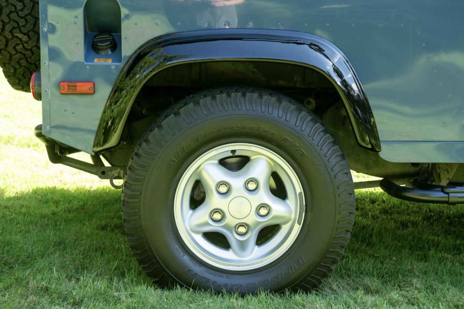 1997 Land Rover Defender 90 NAS