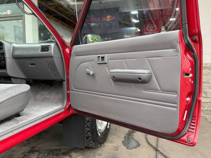 71k-Mile 1993 Toyota Pickup DLX