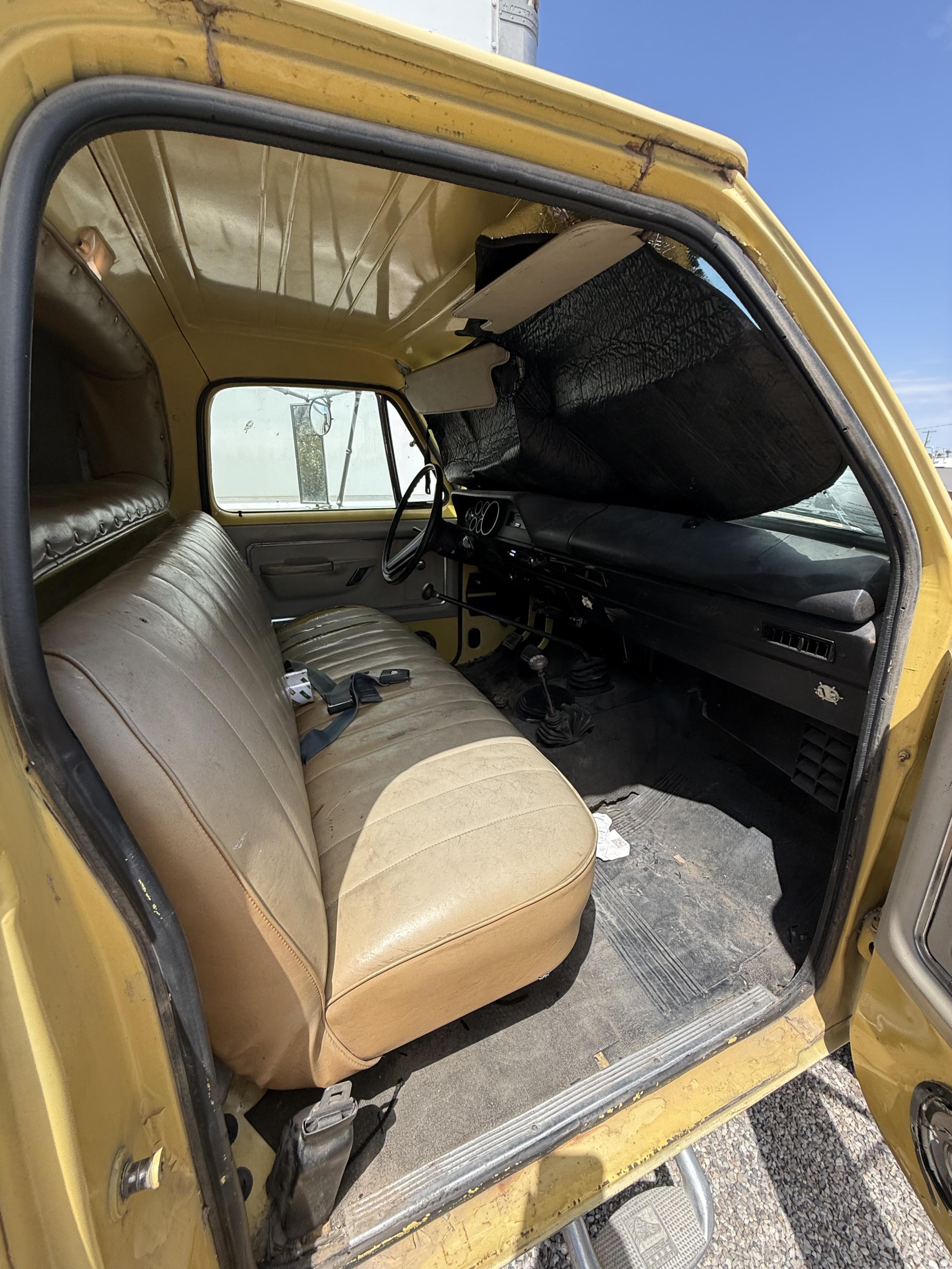 1974 Dodge W200 Adventurer