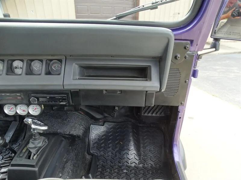 383 Stroker-Powered 1990 Jeep Wrangler S