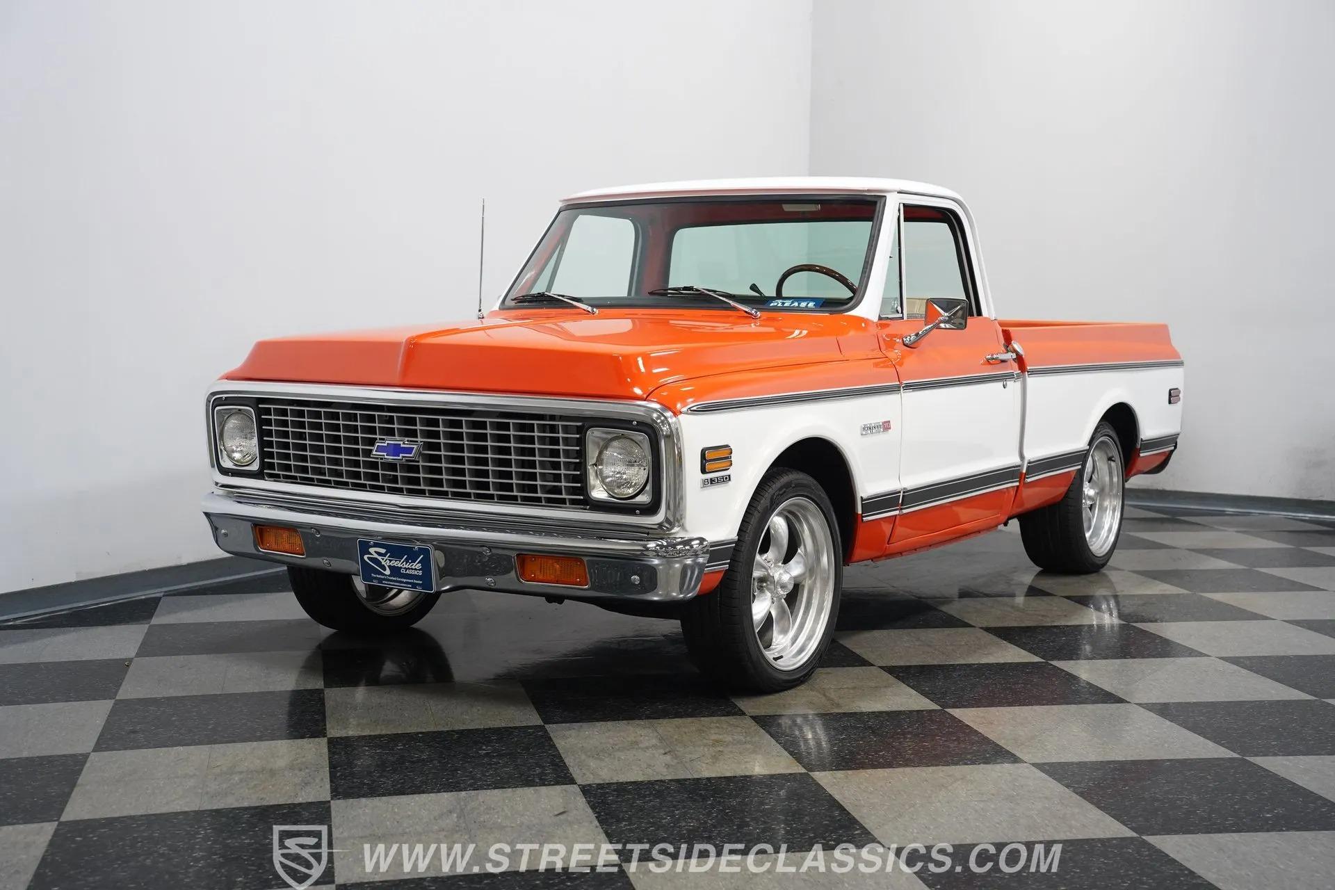 1972 Chevrolet C10 Custom Deluxe - 3