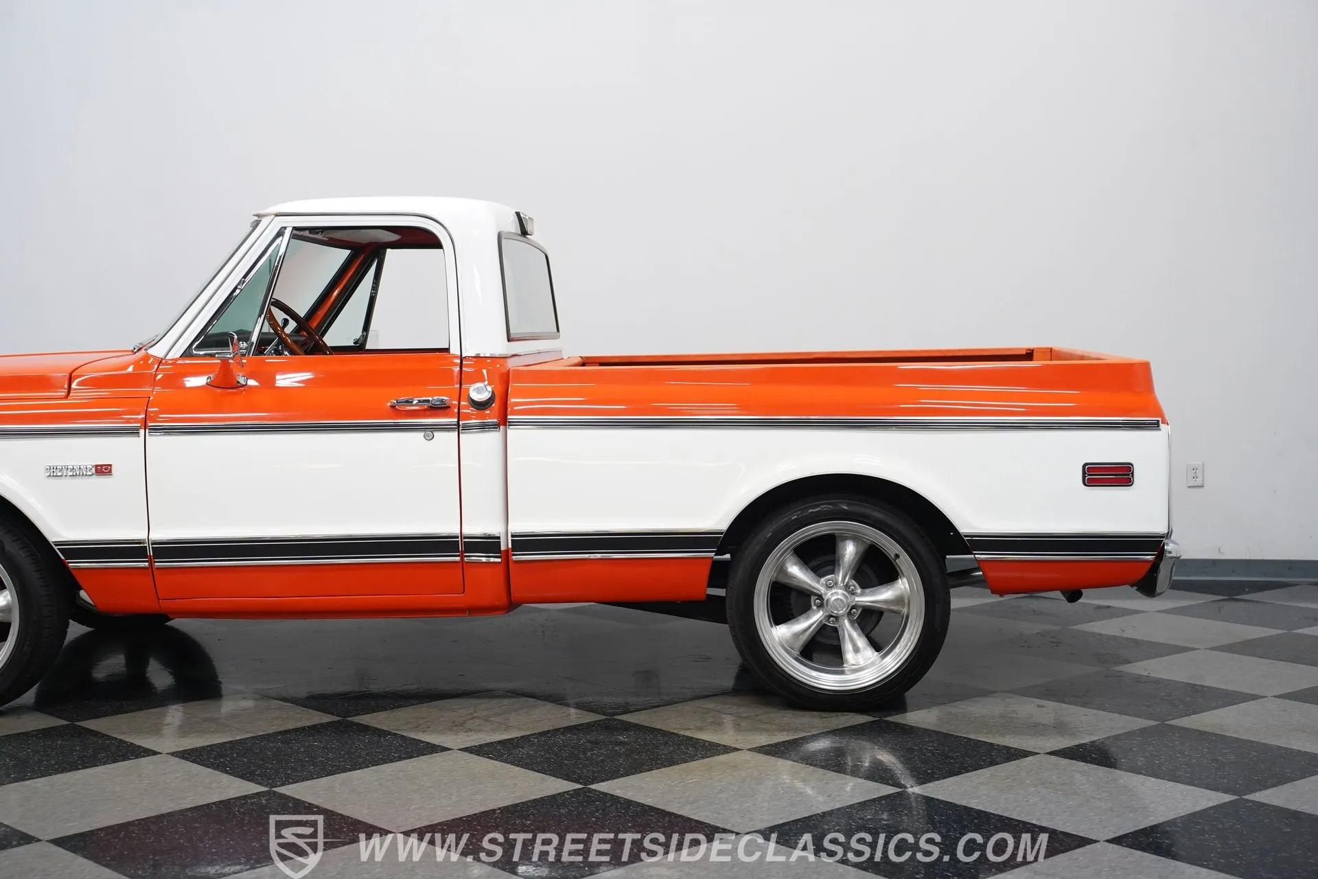 1972 Chevrolet C10 Custom Deluxe