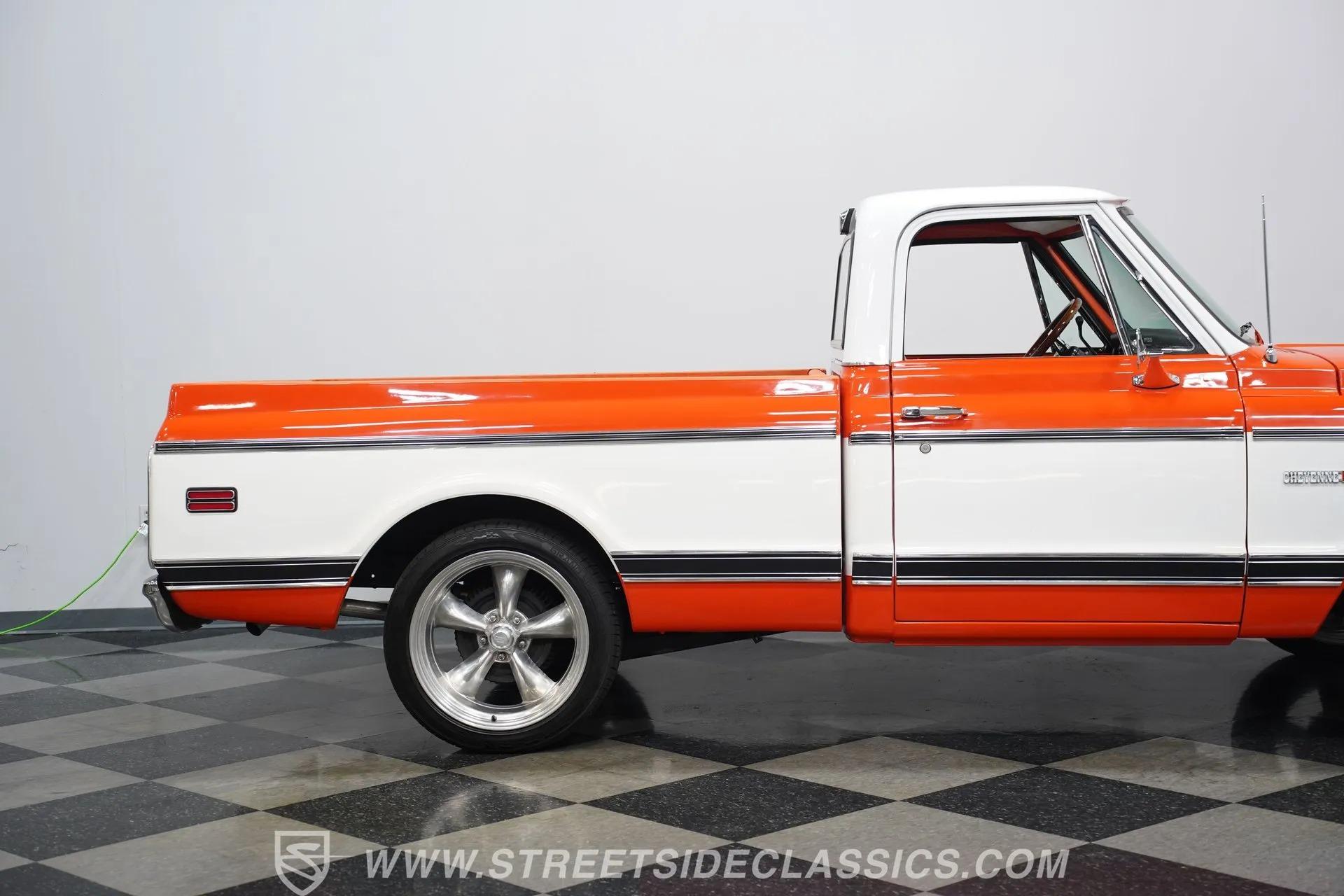 1972 Chevrolet C10 Custom Deluxe