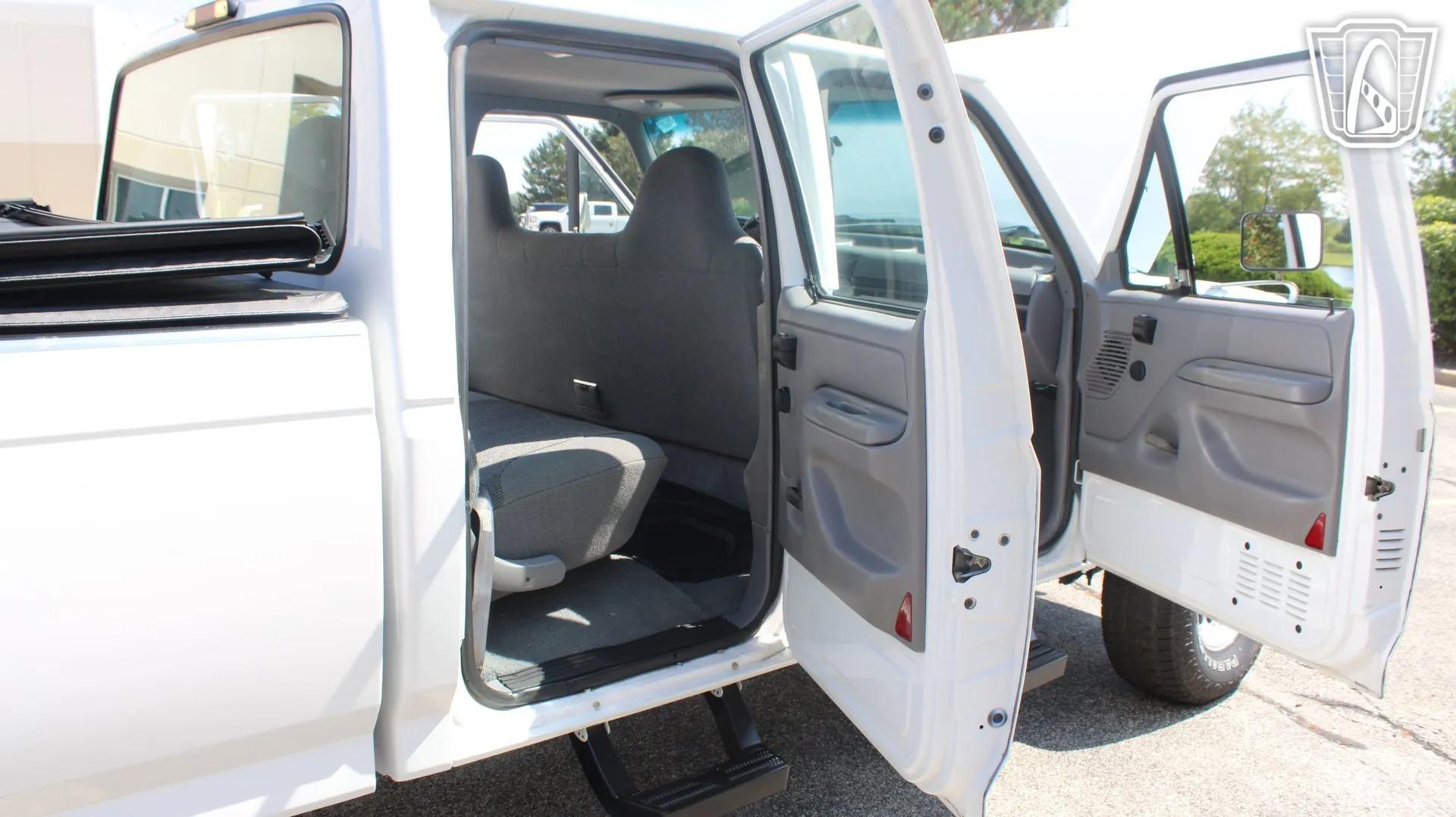 1997 Ford F-350 XL