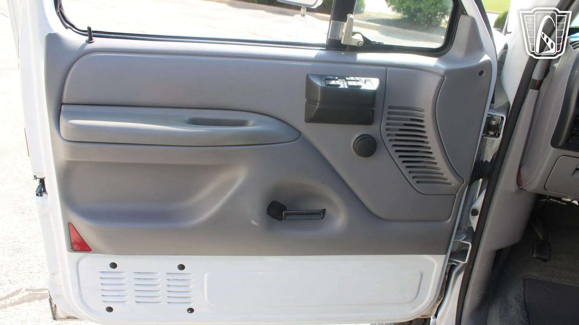 1997 Ford F-350 XL