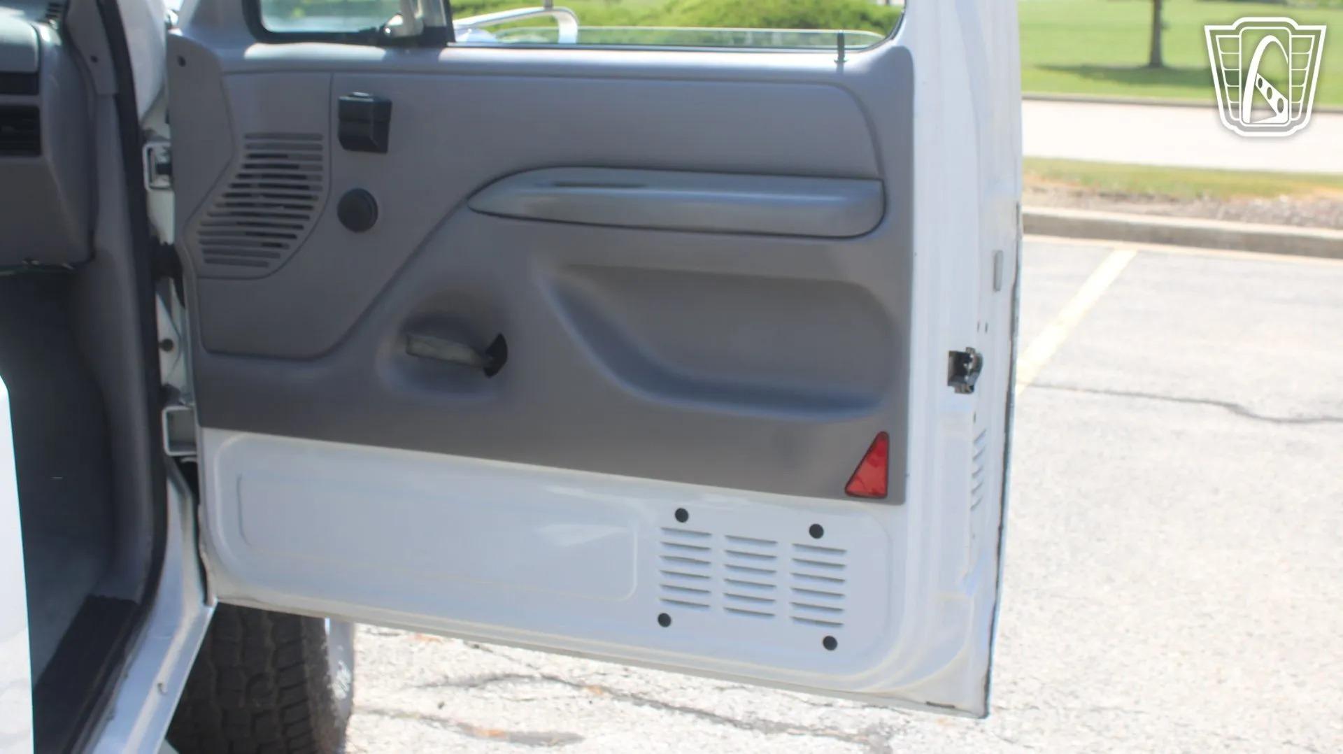 1997 Ford F-350 XL