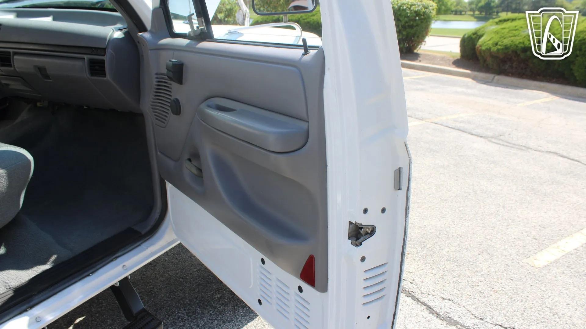 1997 Ford F-350 XL