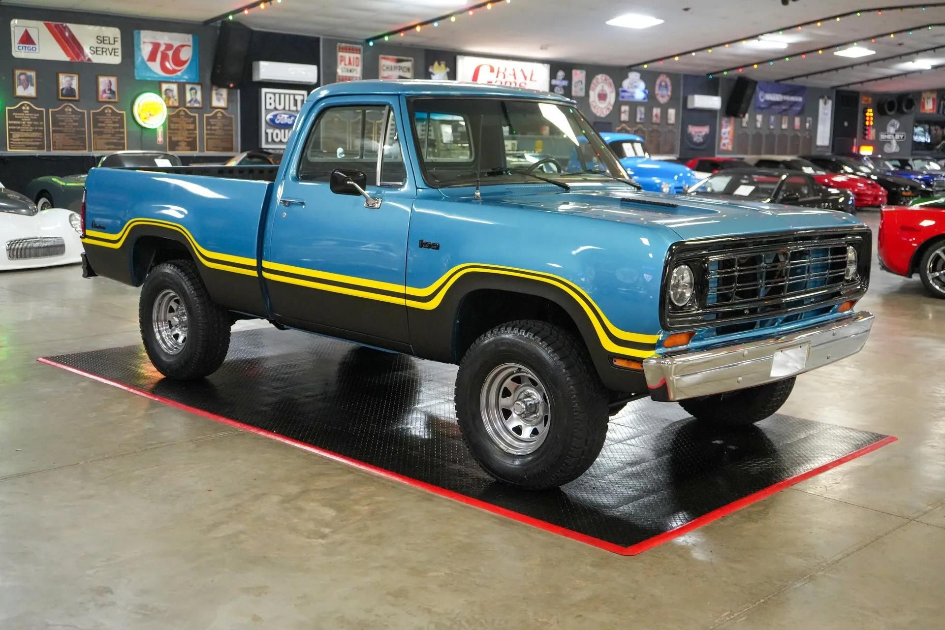 1975 Dodge W100 Power Wagon 4x4