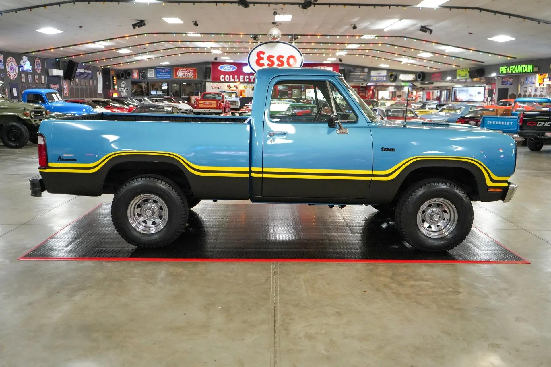 1975 Dodge W100 Power Wagon 4x4