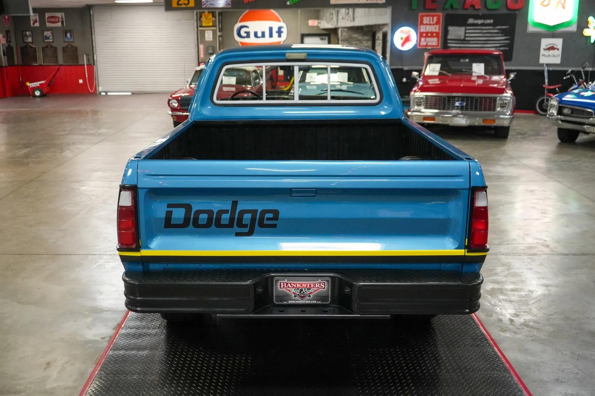 1975 Dodge W100 Power Wagon 4x4