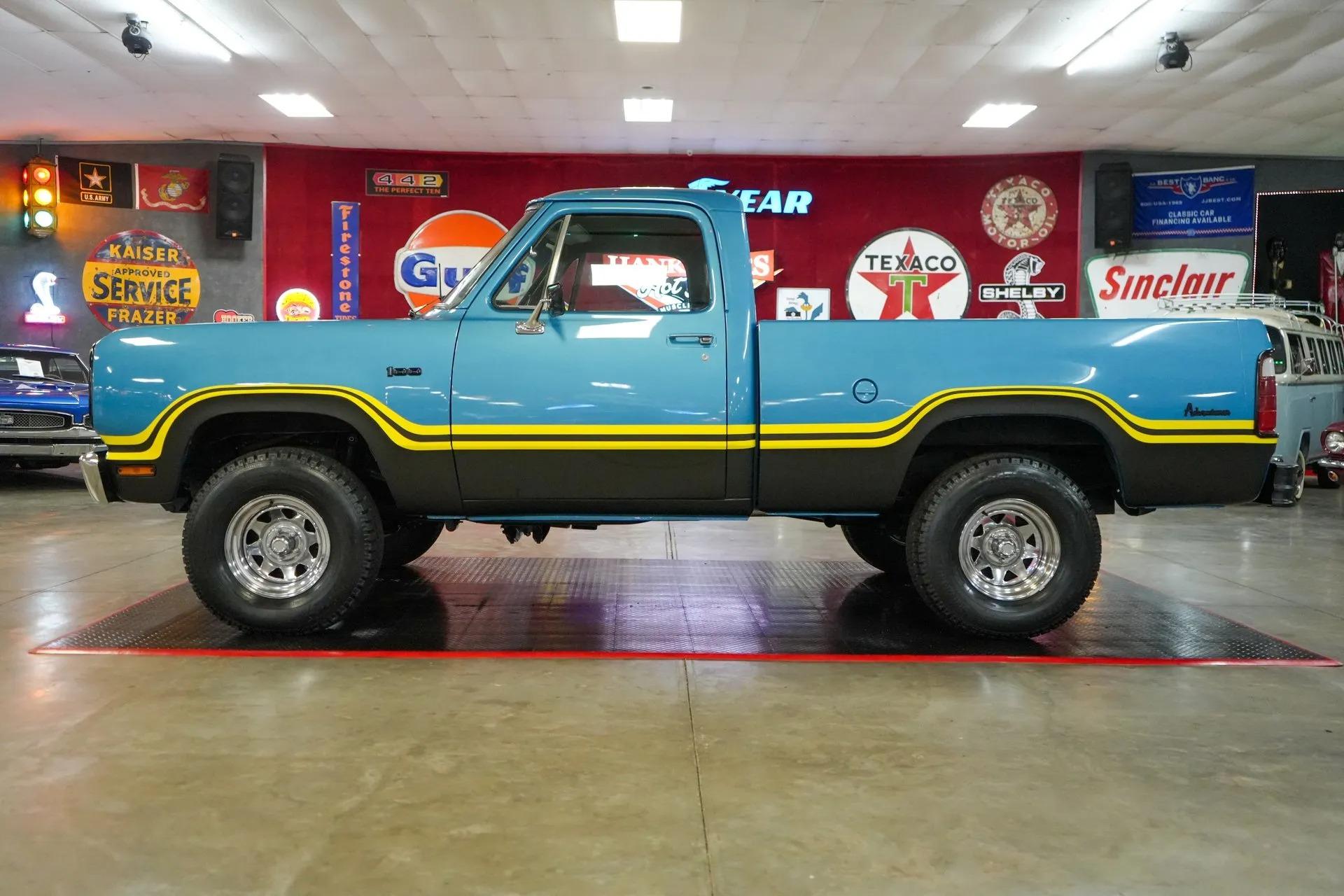 1975 Dodge W100 Power Wagon 4x4