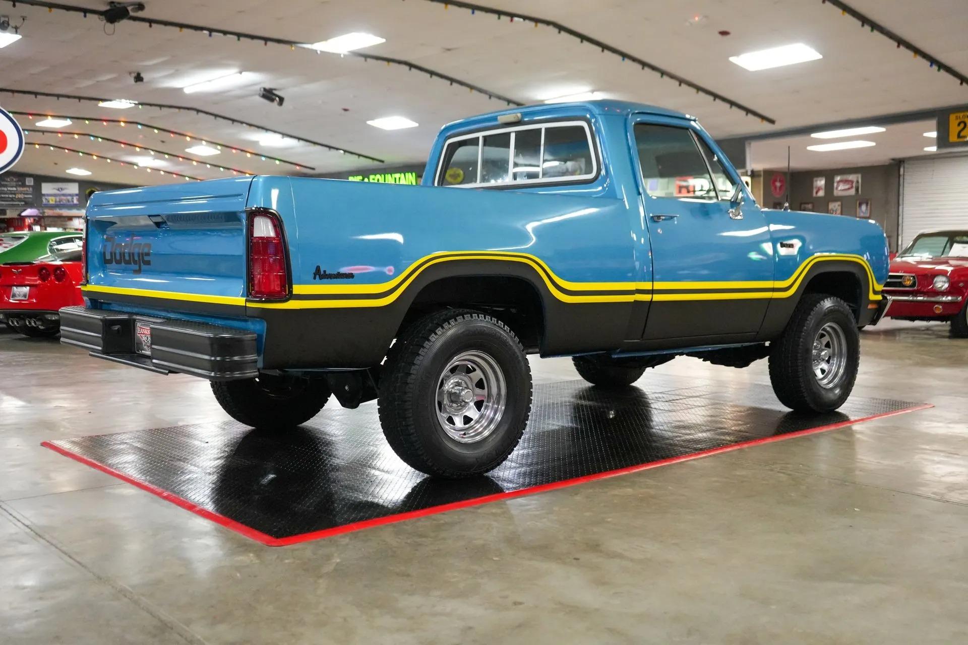 1975 Dodge W100 Power Wagon 4x4