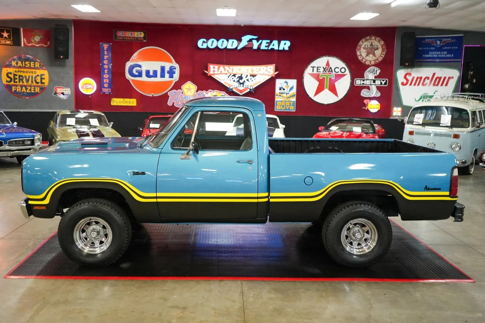 1975 Dodge W100 Power Wagon 4x4