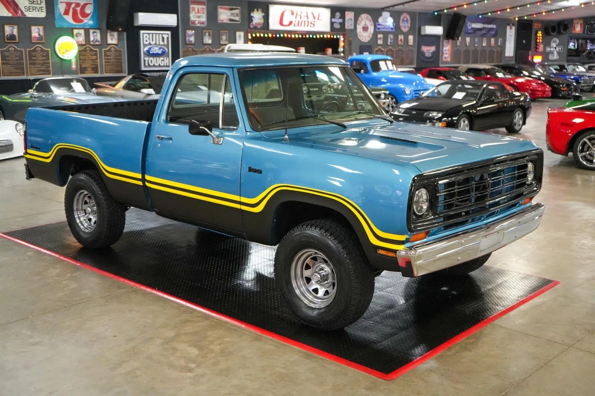 1975 Dodge W100 Power Wagon 4x4