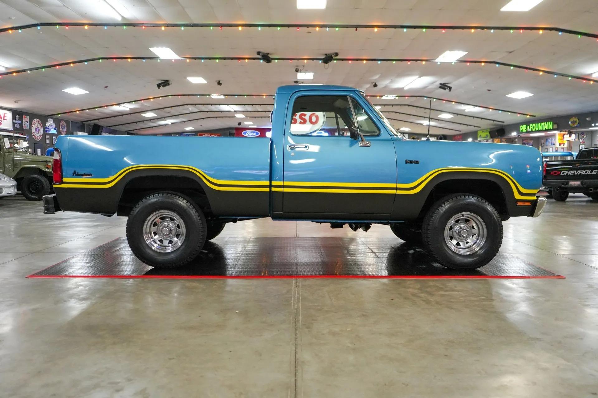 1975 Dodge W100 Power Wagon 4x4