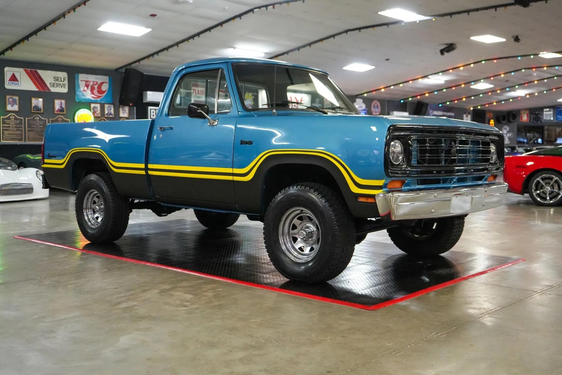 1975 Dodge W100 Power Wagon 4x4