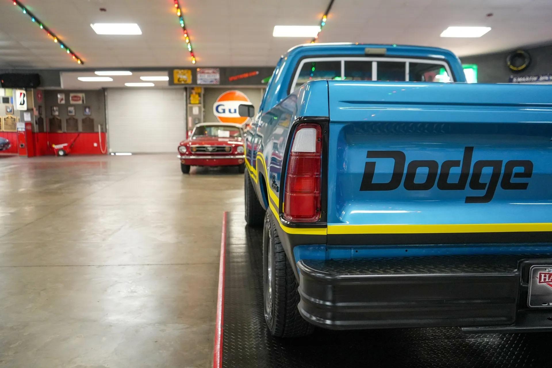 1975 Dodge W100 Power Wagon 4x4