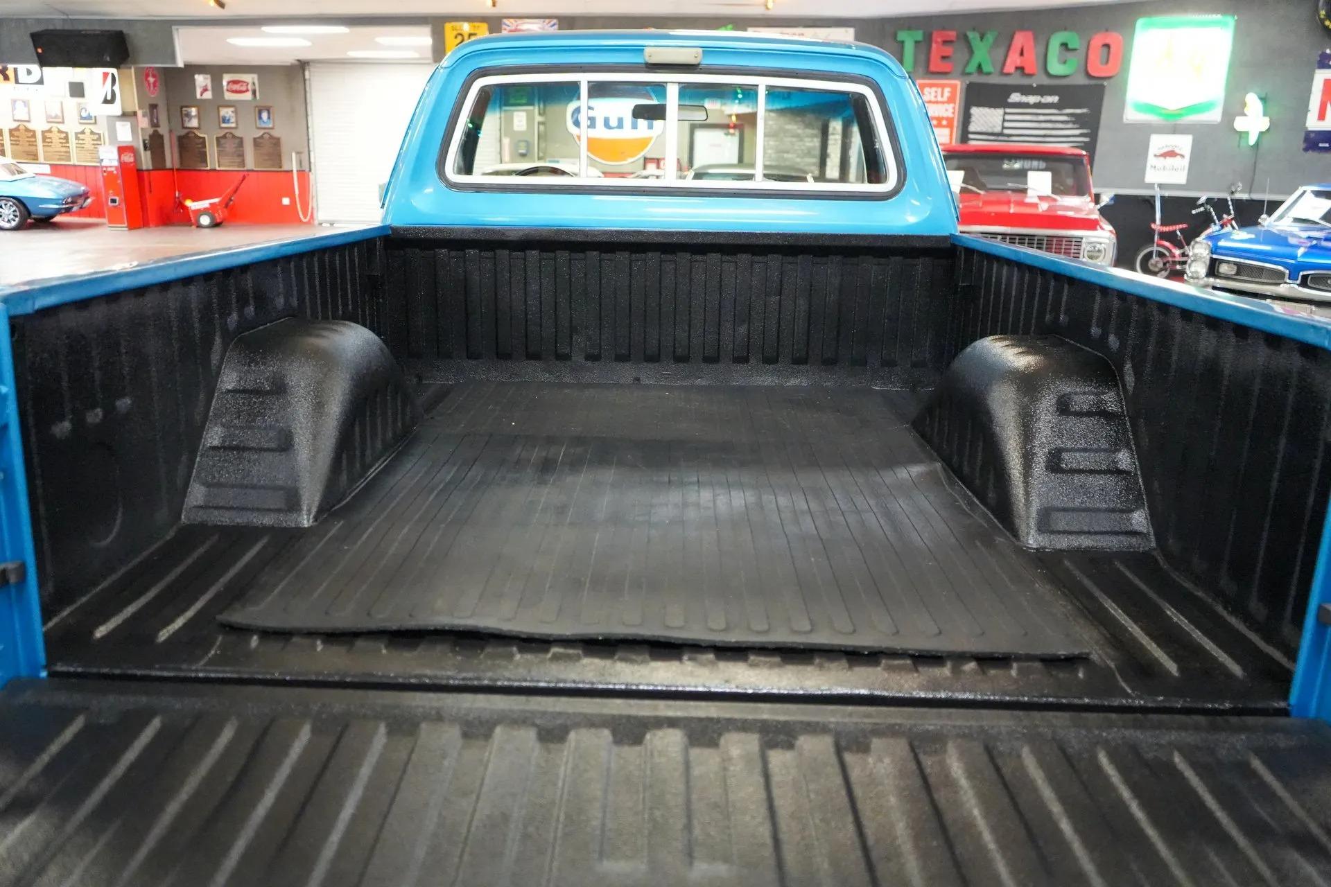 1975 Dodge W100 Power Wagon 4x4