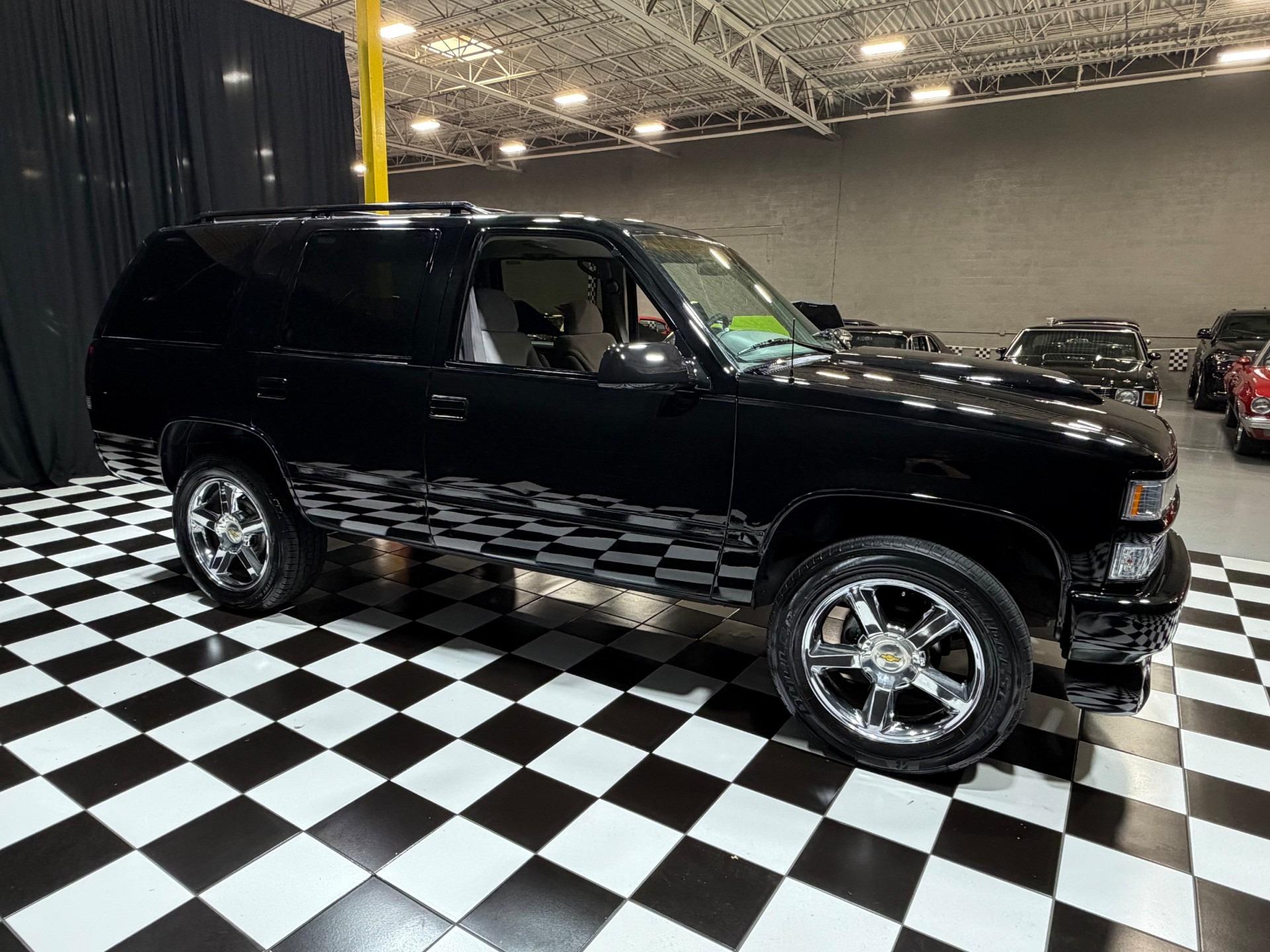 1999 Chevrolet Tahoe LT 4x4 - 2