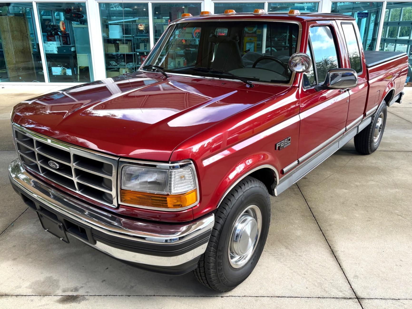 1996 Ford F-250 Lariat Eddie Bauer - 4
