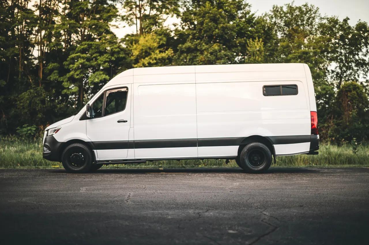 2023 Mercedes-Benz Sprinter 3500 XD - 2