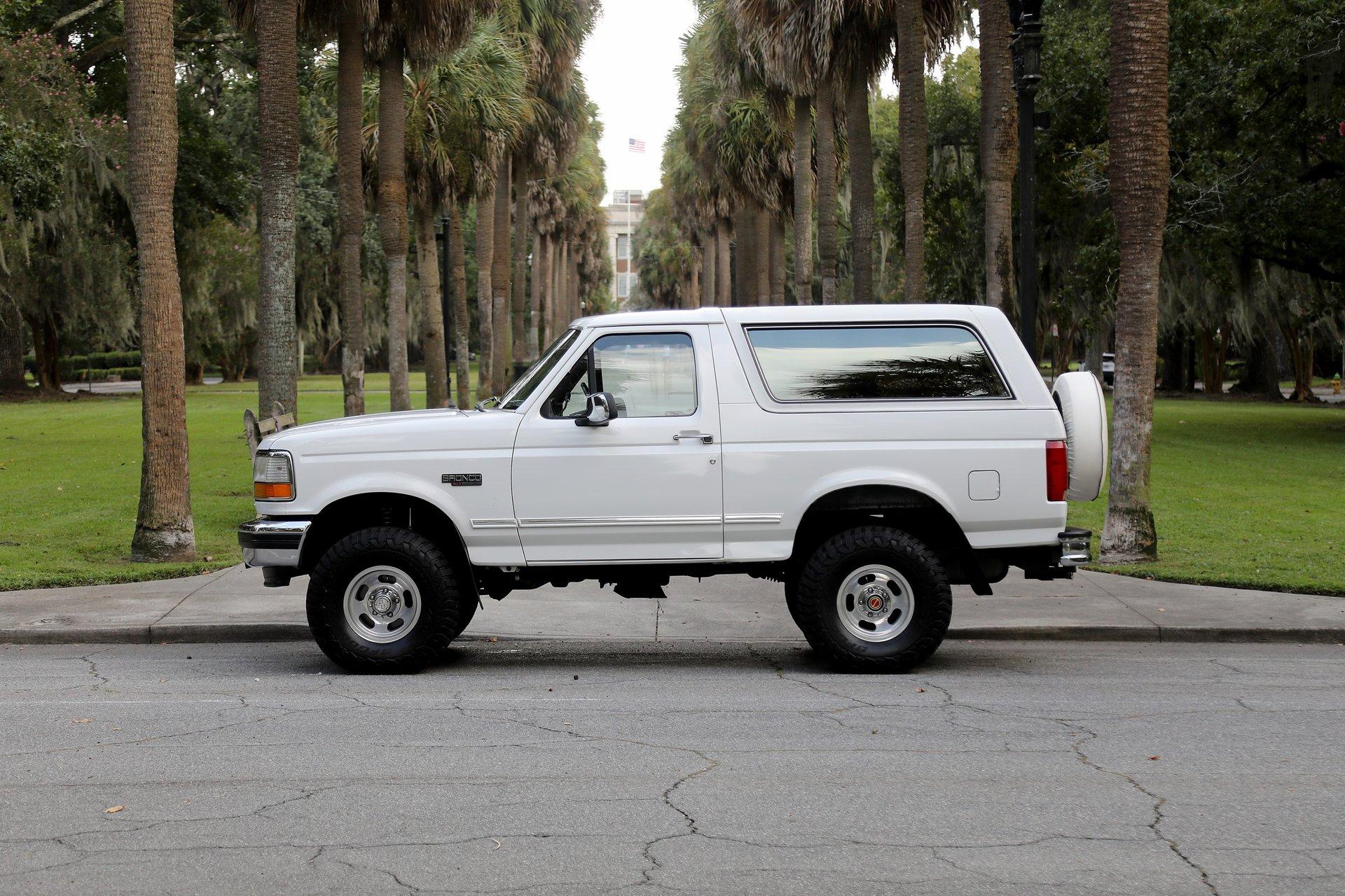 80k-Mile 1993 Ford Bronco XLT