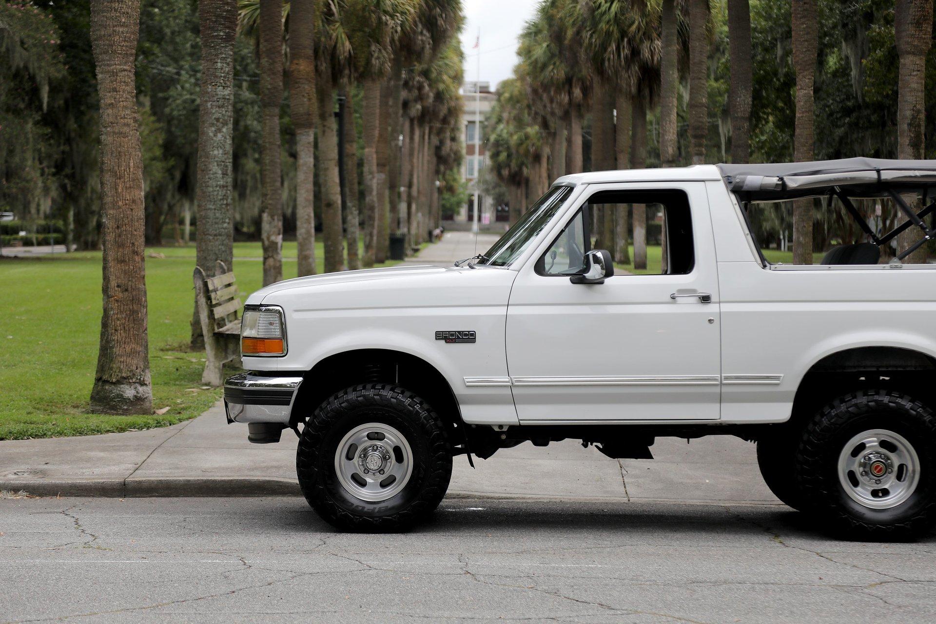 80k-Mile 1993 Ford Bronco XLT