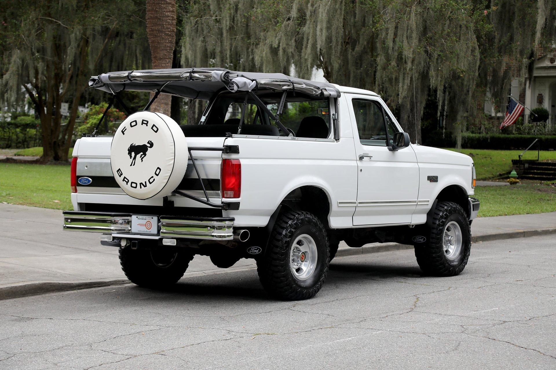 80k-Mile 1993 Ford Bronco XLT - 4