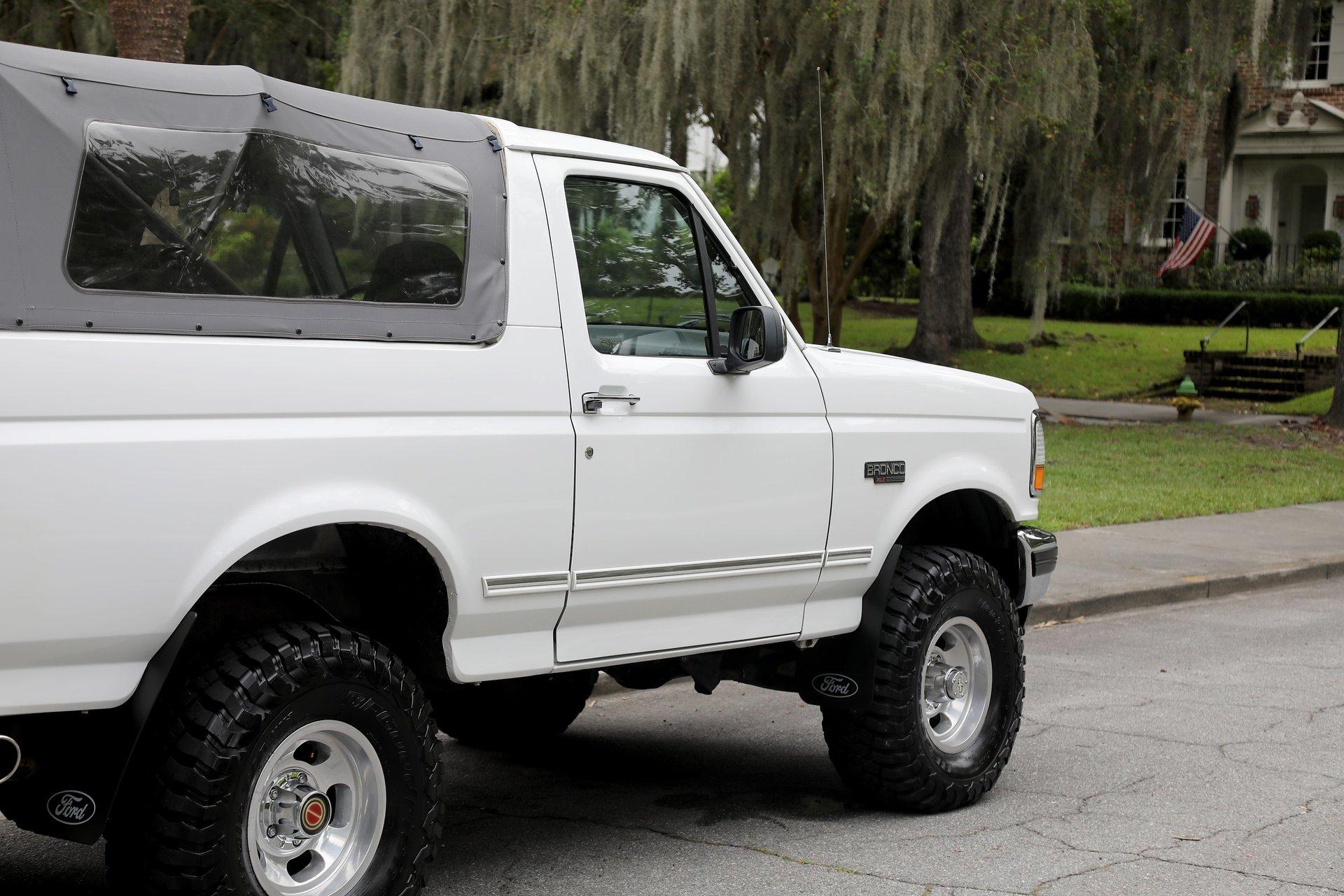 80k-Mile 1993 Ford Bronco XLT
