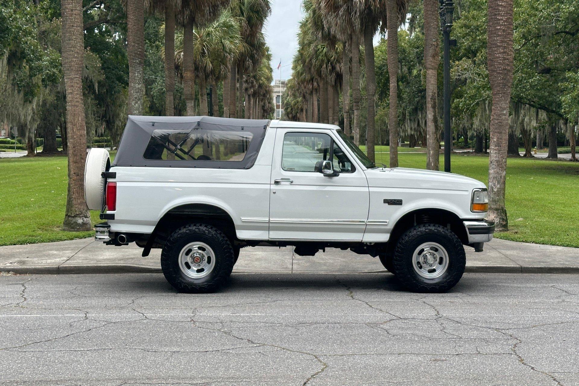 80k-Mile 1993 Ford Bronco XLT