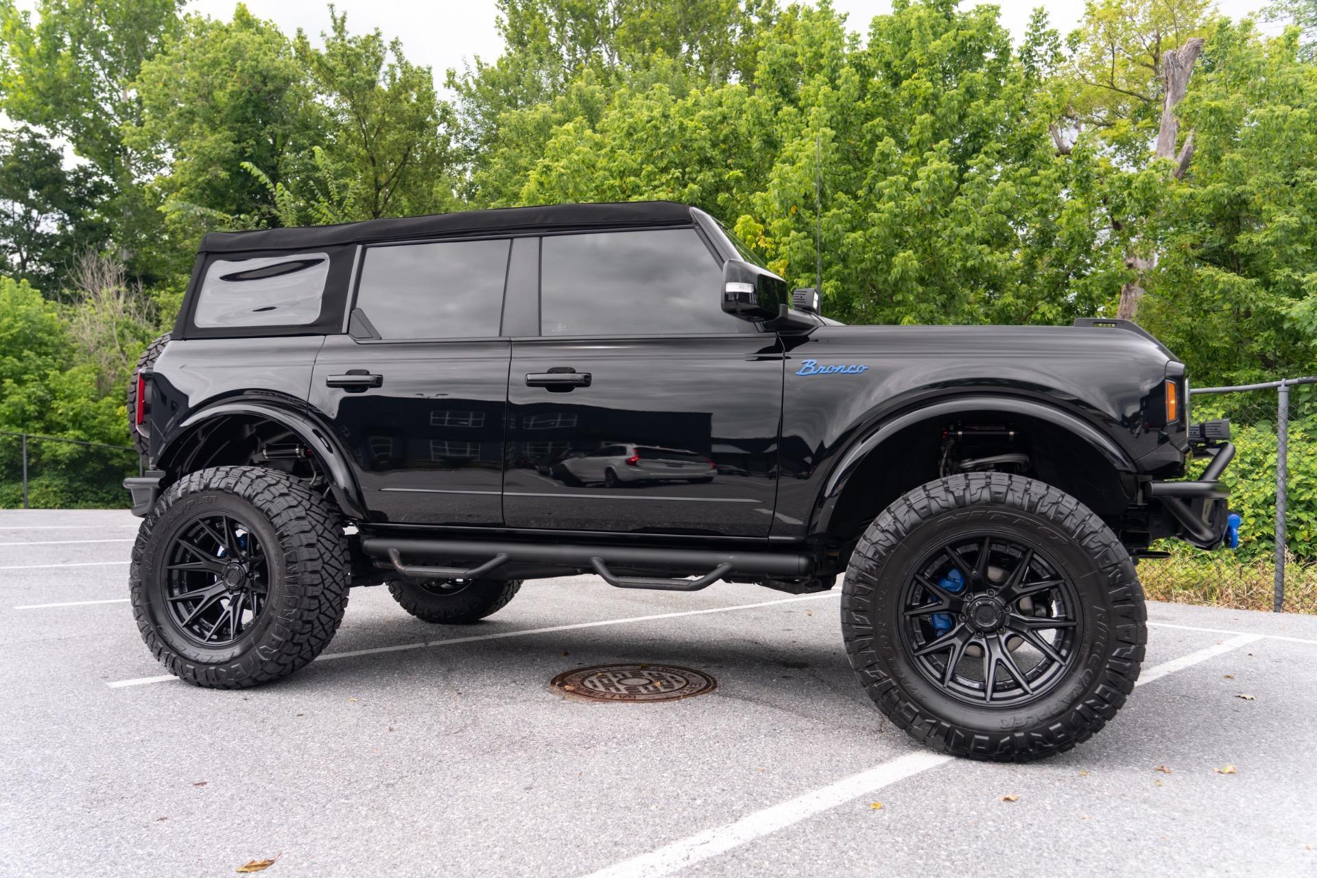 2024 Ford Bronco Outer Banks