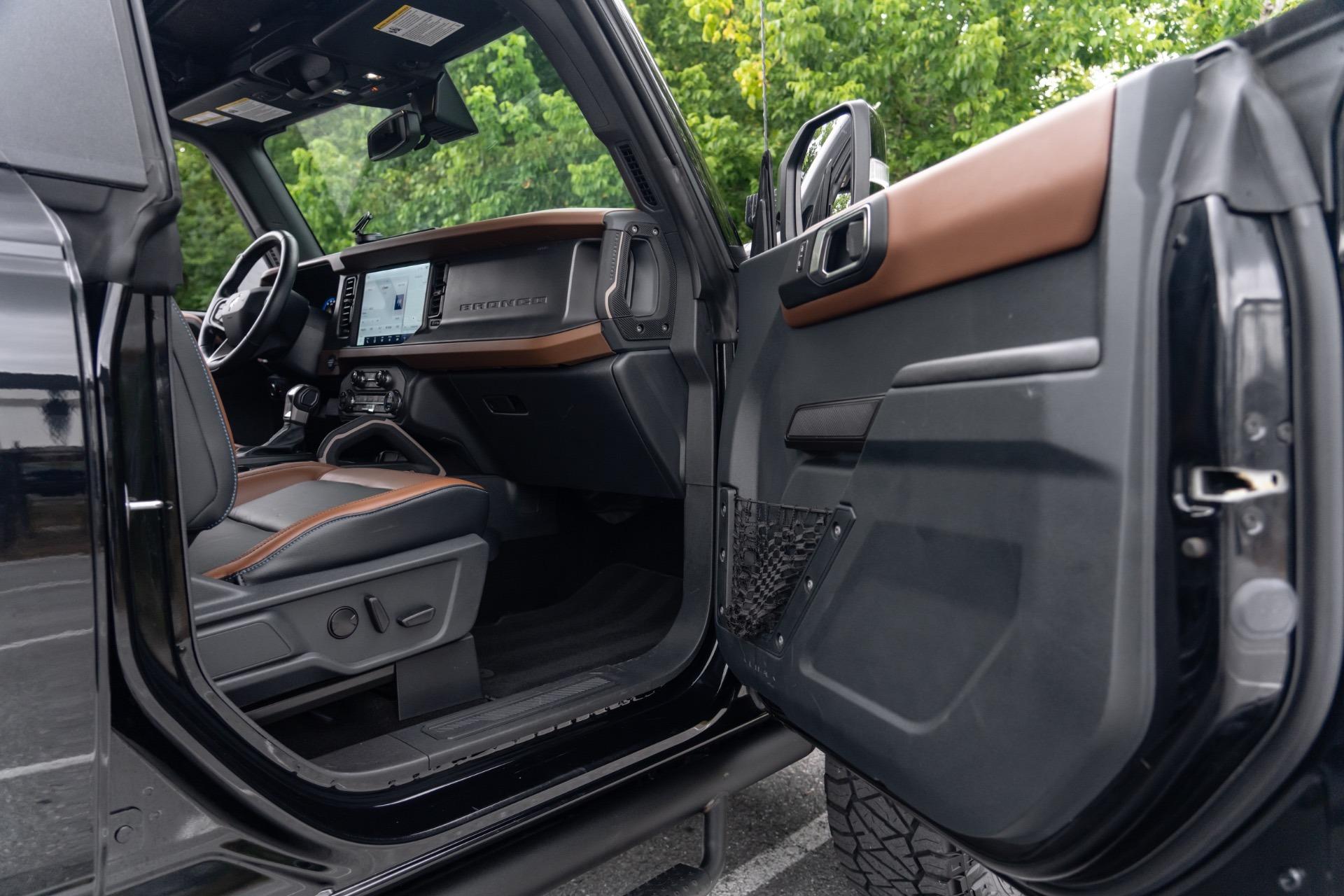 2024 Ford Bronco Outer Banks