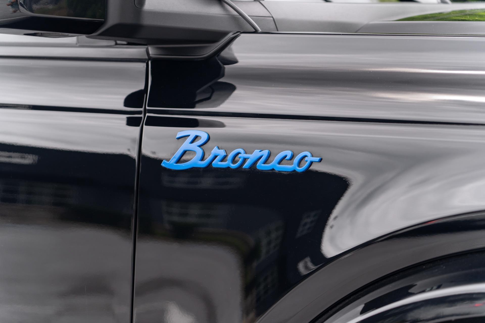 2024 Ford Bronco Outer Banks
