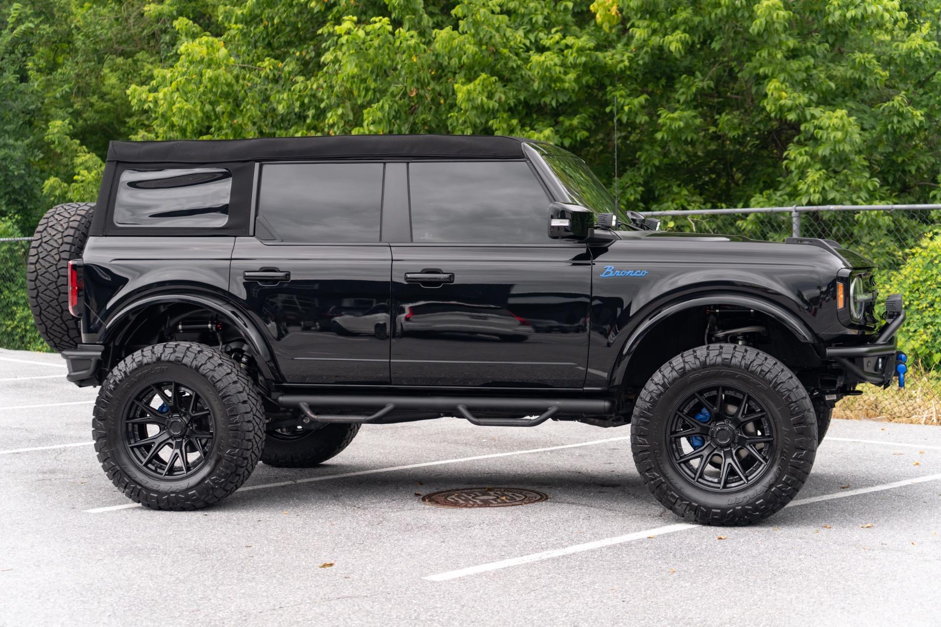 2024 Ford Bronco Outer Banks