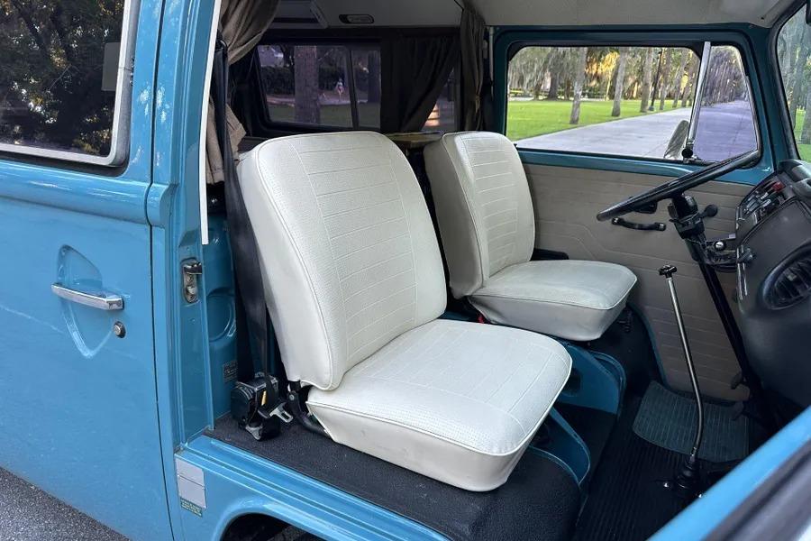 1974 Volkswagen Type 2 Kombi