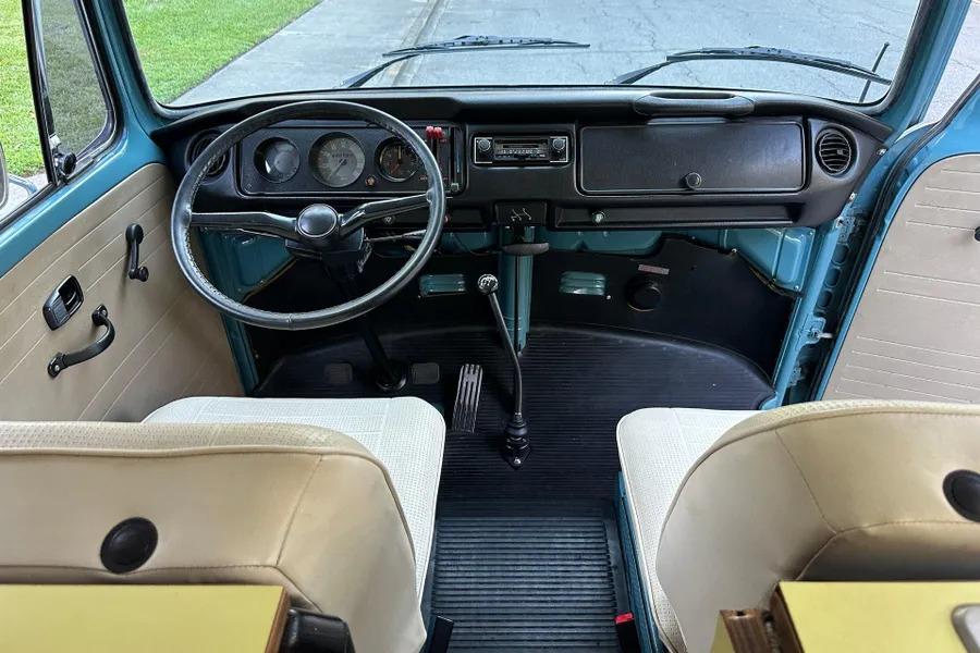 1974 Volkswagen Type 2 Kombi