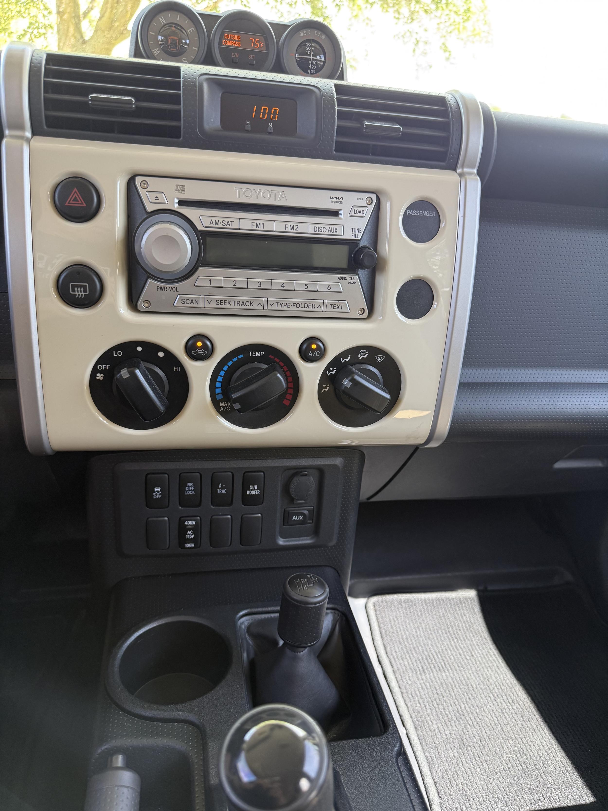 2010 Toyota FJ Cruiser Trail Teams Special Edition