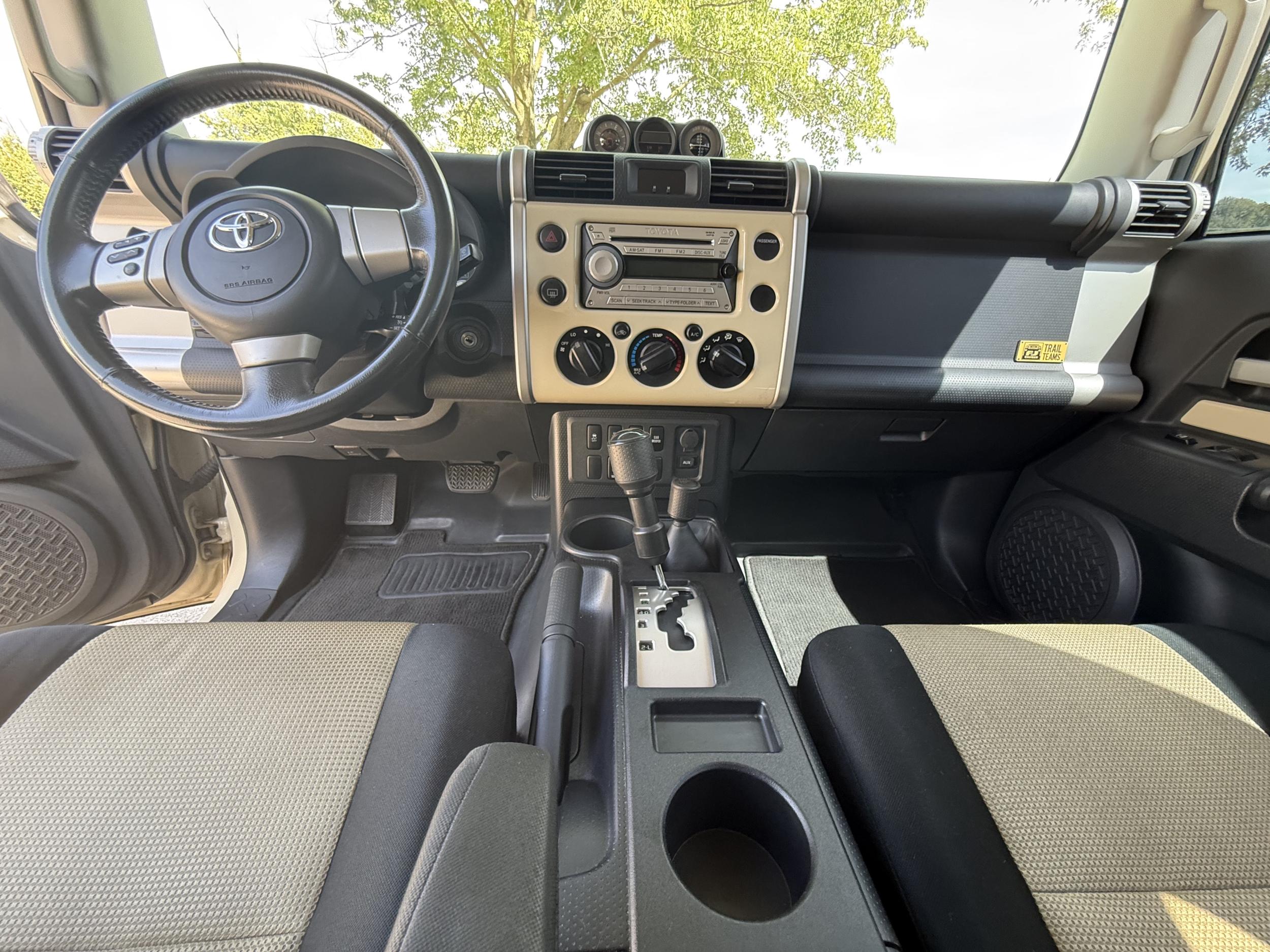 2010 Toyota FJ Cruiser Trail Teams Special Edition