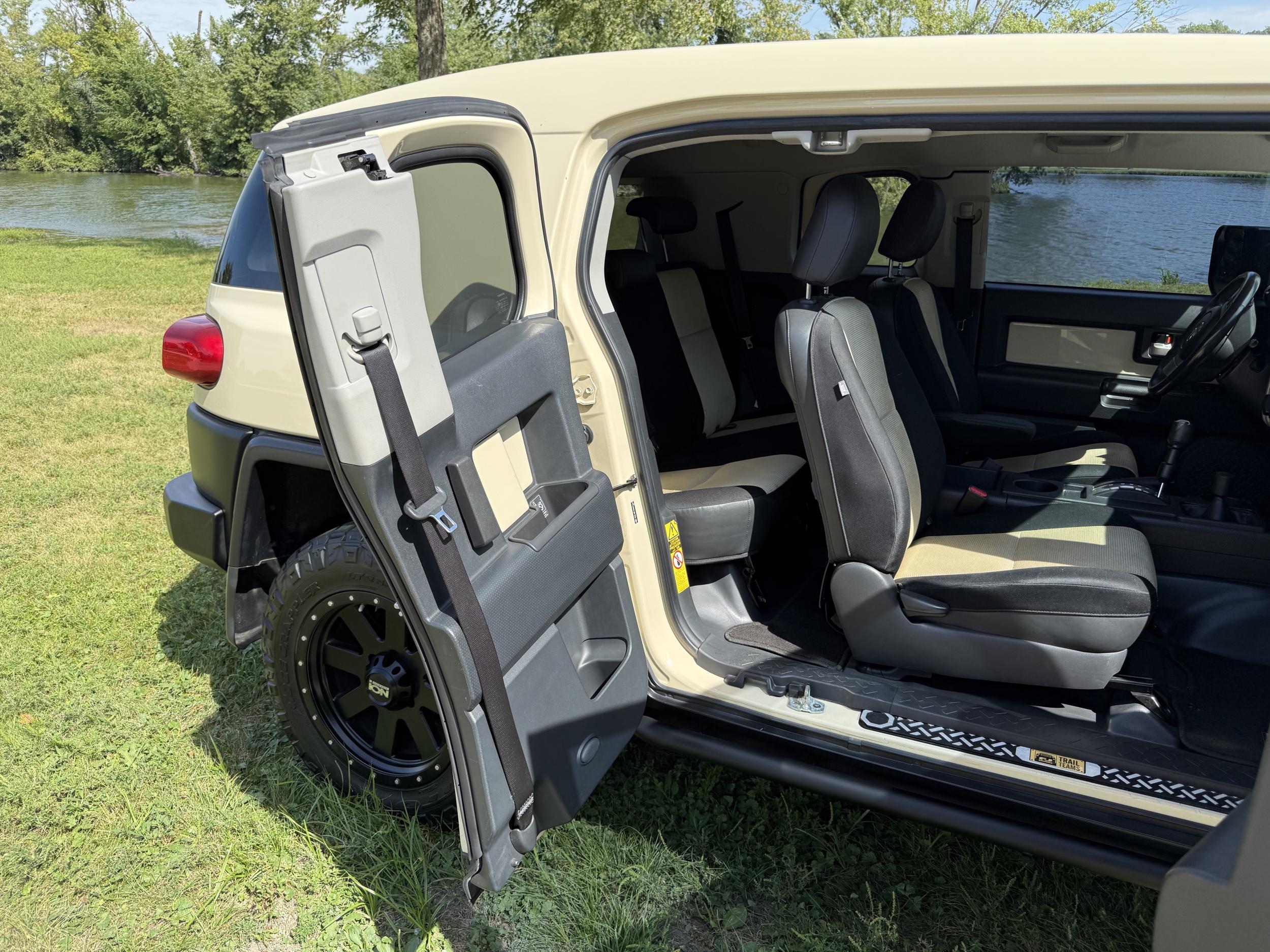 2010 Toyota FJ Cruiser Trail Teams Special Edition