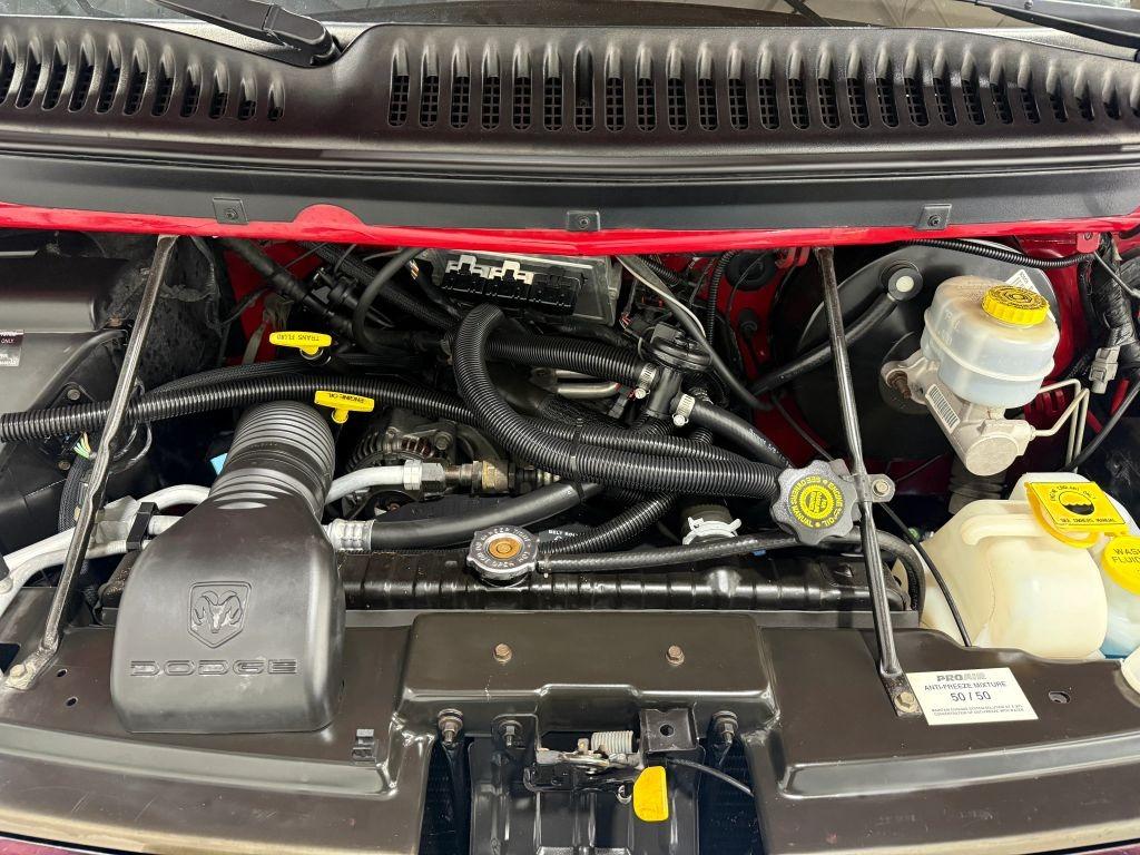 2001 Dodge Ram 1500 Starcraft Van