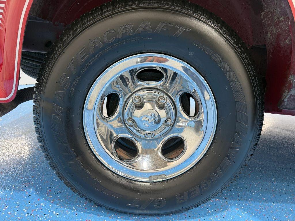 2001 Dodge Ram 1500 Starcraft Van