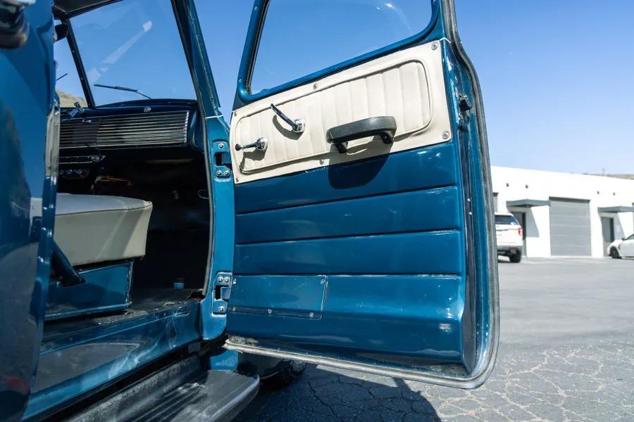 LS1-Powered 1952 Chevrolet 3100